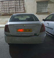 berline-chevrolet-optra-4-portes-2012-batna-algerie