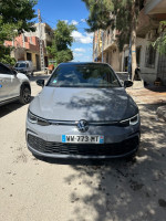 moyenne-berline-volkswagen-golf-8-2023-gtd-annaba-algerie