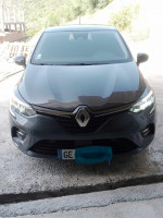 citadine-renault-clio-5-2022-business-boukhelifa-bejaia-algerie