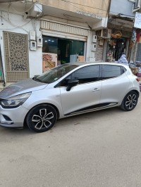 سيارات-renault-clio-4-2018-عزابة-سكيكدة-الجزائر