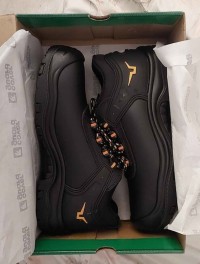 Chaussure securite 43