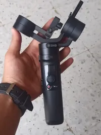 stabilisateur zhiyun crane m2