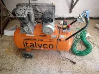 Lot Compresseur a air table menuiserie 