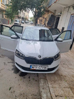 citadine-skoda-fabia-2021-ambition-les-eucalyptus-alger-algerie