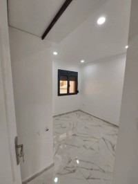 شقة-كراء-غرفتين-الجزائر-بئر-خادم