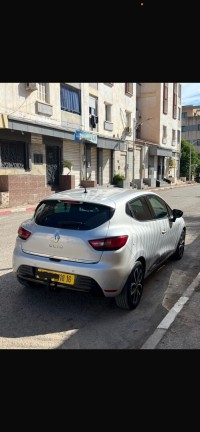 سيارات-renault-clio-4-2018-limited-أولاد-فايت-الجزائر