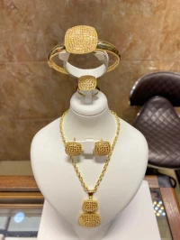 Parure 36,78g 