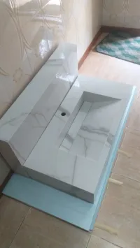 Vasque en porcelaine 