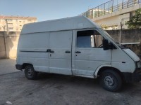 عربة-نقل-renault-trafic-تيزي-وزو-الجزائر