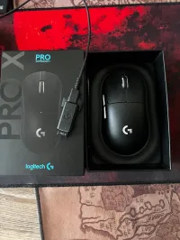 Logitech g pro superlight 1 en très bon état 