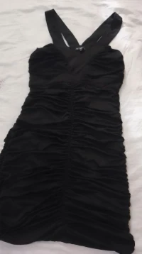 Robe soirée courte mini couleur noir élastique taille 38/ 40