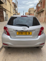 voitures-toyota-yaris-2012-chiffa-blida-algerie