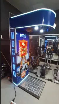 Boxing machine, machine de boxe