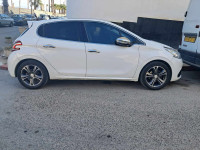 voitures-peugeot-208-2015-allure-alger-centre-algerie