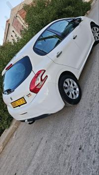 سيارات-peugeot-208-2013-مسعود-بوجريو-قسنطينة-الجزائر