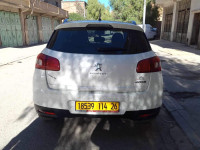 voitures-peugeot-4008-2014-chahbounia-chelalet-el-adhaoura-medea-algerie