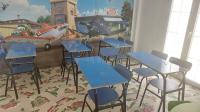 fournitures-et-articles-scolaires-liquidation-chaisestablestableaubibliotheque-batna-algerie