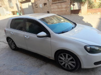 moyenne-berline-volkswagen-golf-6-2011-team-algerie