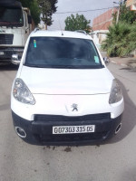 voitures-peugeot-partner-2015-chemora-batna-algerie