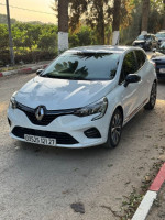 voitures-renault-clio-5-2021-besnsse-plus-bachdjerrah-alger-algerie