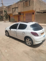 citadine-peugeot-207-2011-allure-biskra-algerie