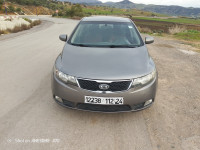 voitures-kia-cerato-2012-ain-hessania-guelma-algerie