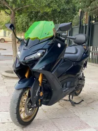 Yamaha Tmax 2022
