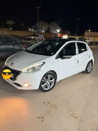 سيارات-peugeot-208-2014-allure-بشار-الجزائر