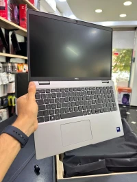 DELL PRECISION 3591 Ultra 5 135H 18 Mo, à 4,60 GHz 16GB 1TB NVME Arc graphics NVIDIA RTX 500 Ada  