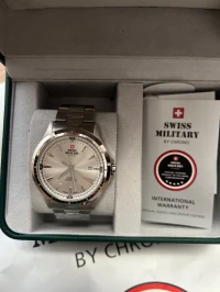 Montre Swiss military original neuf 10/10