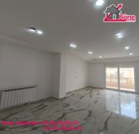 شقة-بيع-5-غرف-عنابة-الجزائر