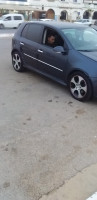 moyenne-berline-volkswagen-golf-5-2006-mostaganem-algerie