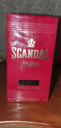 Scandale intense homme le parfum