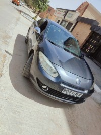سيارات-renault-fluence-2012-الأغواط-الجزائر