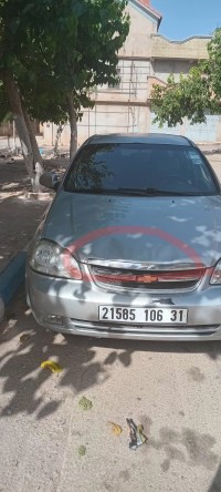 سيارات-chevrolet-optra-5-portes-2006-بوسفر-وهران-الجزائر