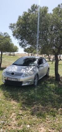 سيارات-toyota-auris-2011-باتنة-الجزائر