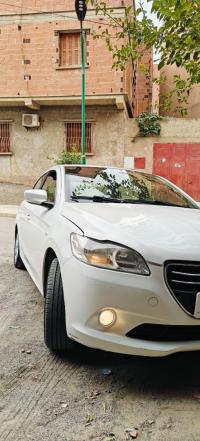 berline-peugeot-301-2013-el-hachimia-bouira-algerie