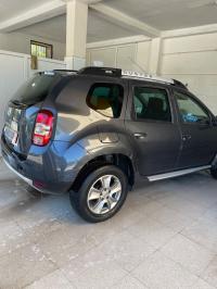 cars-dacia-duster-2015-laureate-birtouta-alger-algeria