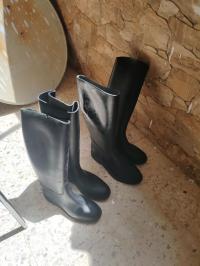 ركوب-الخيل-bombe-taille-55-58-2-paires-de-botte-pointures-37-et-39-cravache-gillet-protection-s-العاشور-الجزائر