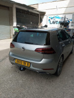 voitures-volkswagen-golf-7-2018-carat-algerie