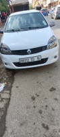 citadine-renault-clio-campus-2013-bye-zeralda-alger-algerie