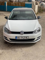 moyenne-berline-volkswagen-golf-7-2013-oran-algerie