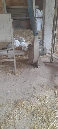 moulin a grain C M A I 