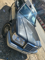 voitures-mercedes-classe-e-1994-bouzeguene-tizi-ouzou-algerie