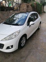 voitures-peugeot-207-2012-allure-bordj-bou-arreridj-algerie