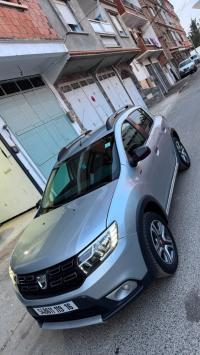 voitures-dacia-sandero-2019-stepway-baraki-alger-algerie