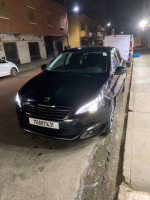 moyenne-berline-peugeot-308-2014-allure-oran-algerie