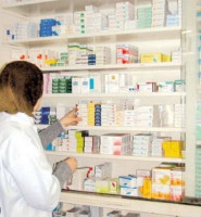 medecine-sante-بائعة-صيدلية-vendeuse-pharmacie-baraki-alger-algerie