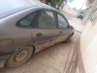 berline-renault-laguna-1-1997-sidi-aissa-msila-algerie