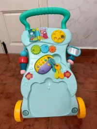 Trotteur pour bébé 
